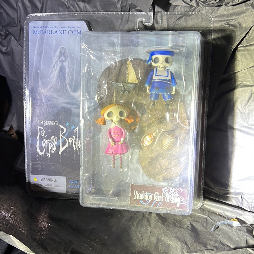 McFarlane toys Corpse Bride Skeleton Boy and Girl